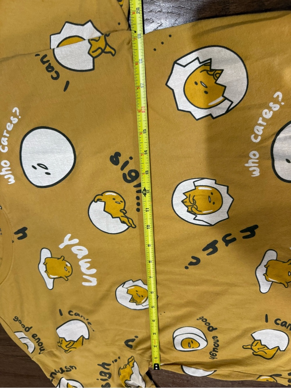 Love Tribe Gudetama The Lazy Egg All-Over Print Tee Yellow XL - Picture 3 of 6